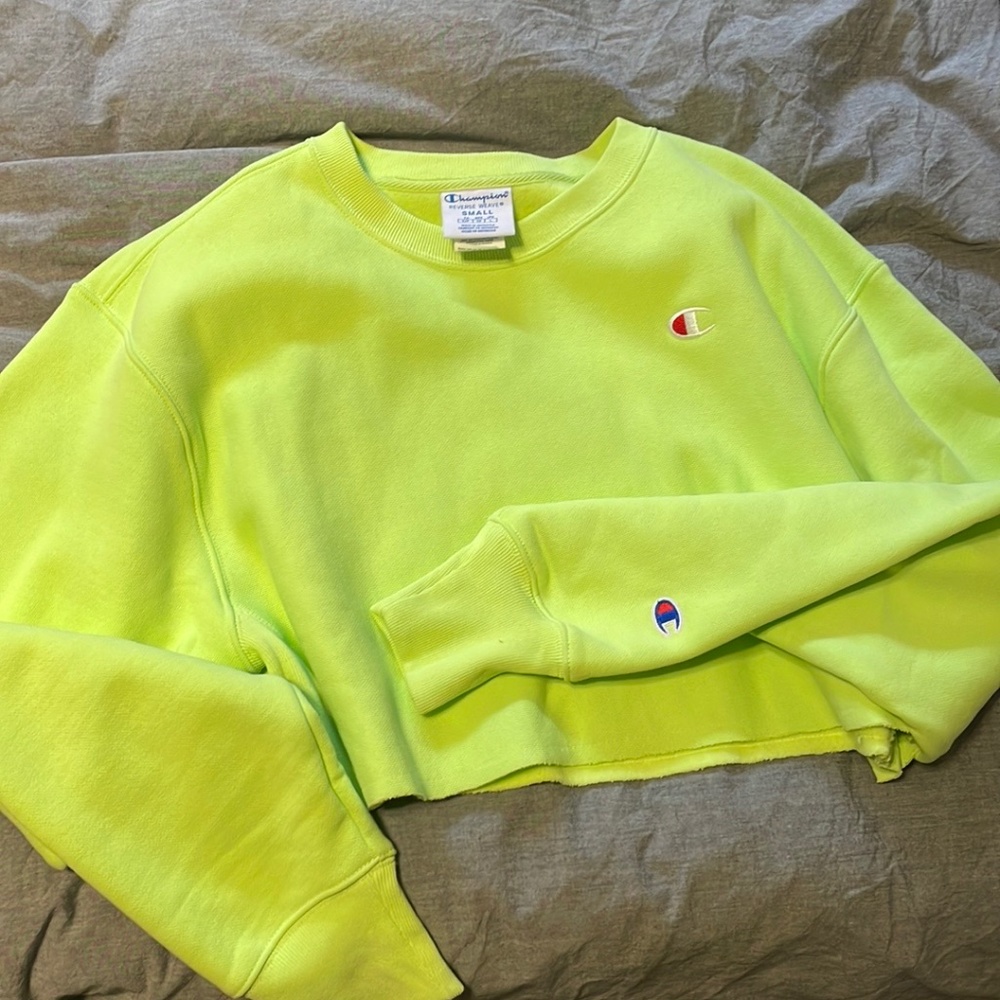 Champion lime green sweater in small never worn